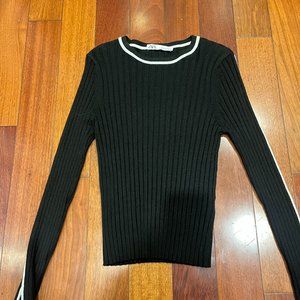 ZARA BLACK RIBBED SWEATER LONG SLEEVE TOP BLACK W WHITE DETAILS L